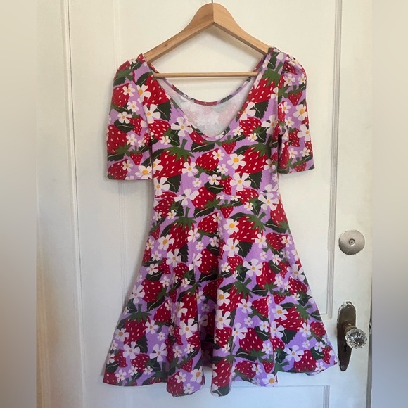 Nooworks Natalie Dress in Berries Print Women’s size Medium - Picture 2 of 5